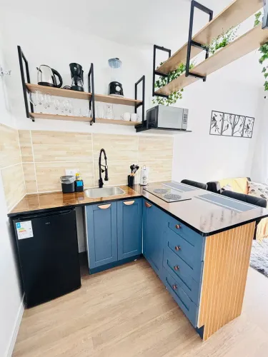 Apartamento Novo de 1 quarto mobiliado com sacada 28 m² | Centro