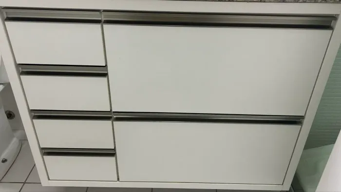 Gabinete de banheiro em MDF 