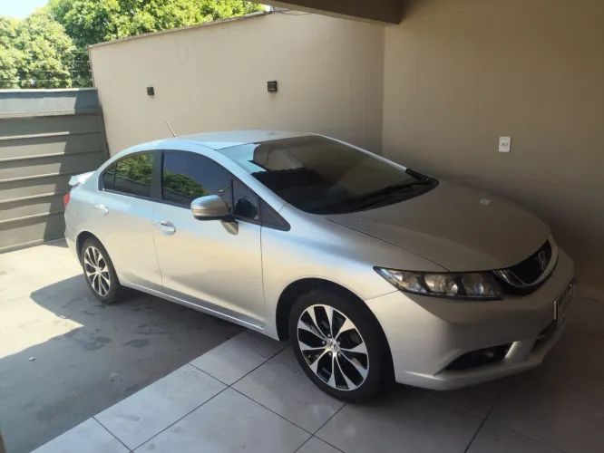 Honda Civic Sedan LXR 2.0 Flexone 16V Aut. 4P 2015