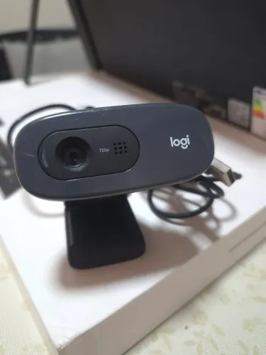 Webcam Logi Logitech C270 720p - Para PC e Notebook - Zoom / Meet