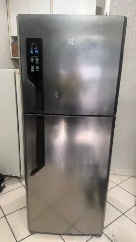 Geladeira Electrolux frost free inox