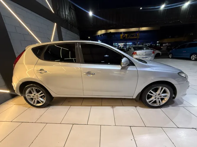 Hyundai I30 2.0 16V 145cv 5P Aut. 2011