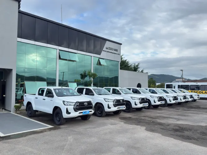 Toyota Hilux CD 4X4 2.8 Diesel Mec. 2024