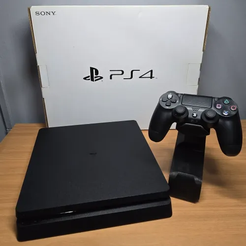 PS4 SLIM 