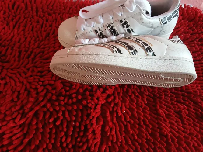 Tenis adidas supertar lindo semi novo