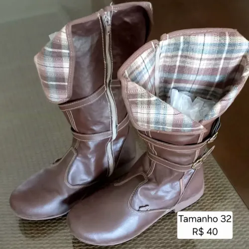 Bota infantil tamanho 32