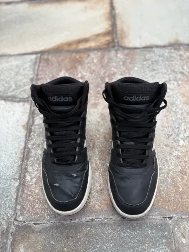 Tênis adidas TAM 42