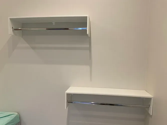 2 araras cabideiros de mdf 1,00 metro