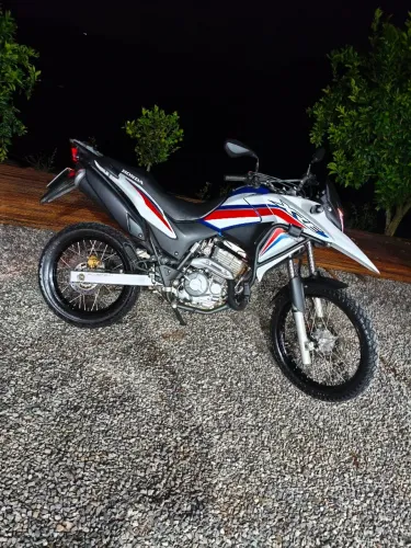 XRE 300 Igual zera impecável 