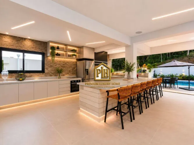 Sobrado de Luxo Mobiliado à Venda no Condomínio Itaporã Atibaia/SP | 5 Suítes | Alto Padr