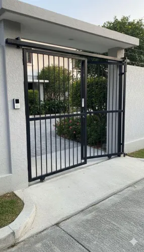 Vendo essa grade de alumínio preto Medidas: 2,20 Largura X 2,24 Altura