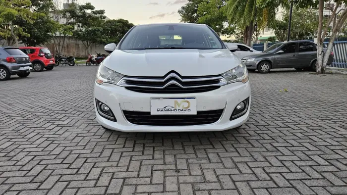 Citroen C4 Lounge Exclusive 1.6 Turbo 4P Aut. 2014