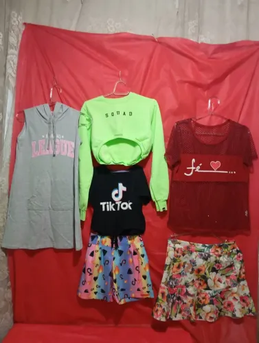 Lote de roupas infantil