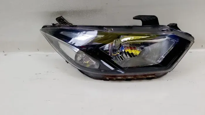 Farol Onix Prisma Direito 2016 A 2018 Máscara Negra S/ Led