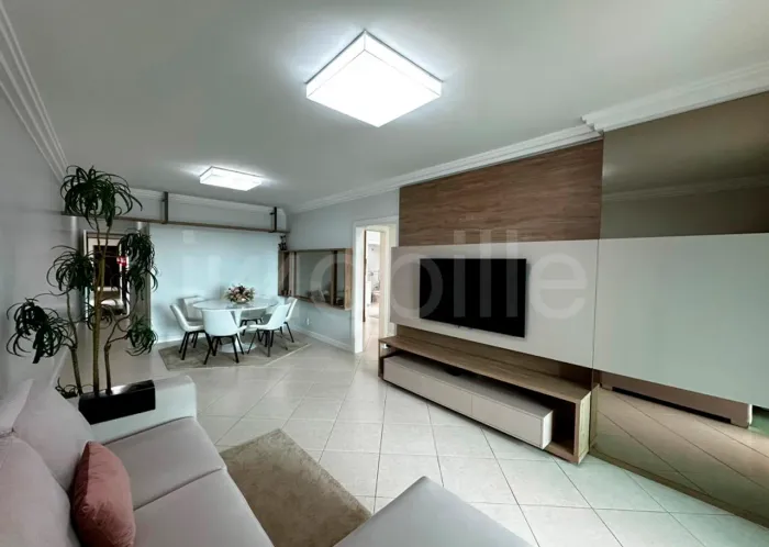 Apartamento no Edifício Saint Moritz em Itajai.
