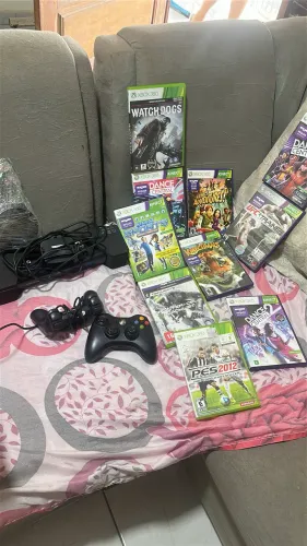 Vende vídeo game / acessórios do Xbox 360 ( kinect, controles e jogos )