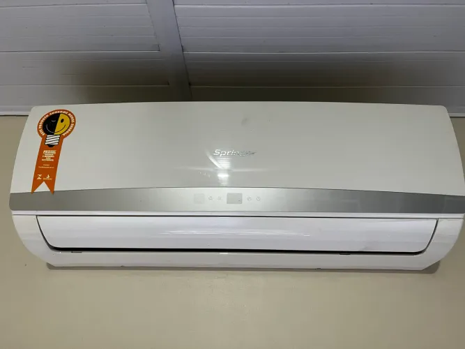 Vendo central de ar em perfeito estado de funcionamento, marca spring 9000