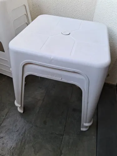 Mesa infantil (2 Mesas de 45 x45)
