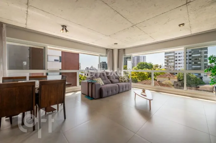 Apartamento à venda em Petrópolis com 129 m², 3 quartos, 1 suíte, 3 vagas