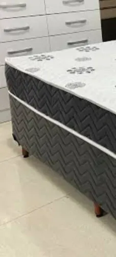 Casal conjugada com colchao avista 550$