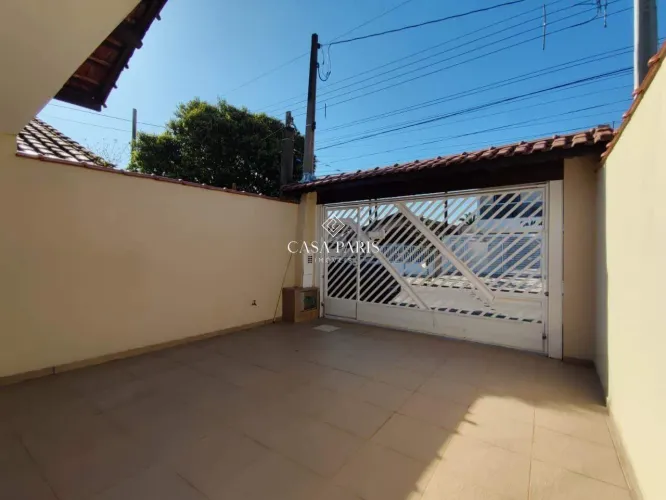 Casa 02 Dorms (1 Suíte) na Praia Grande (Caiçara) | 120m² | 4 Vagas | Mobiliada