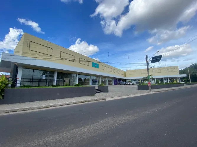 Excelente Centro Comercial para Locação Dentro da UFPI | Alta Visibilidade e Fluxo Intens