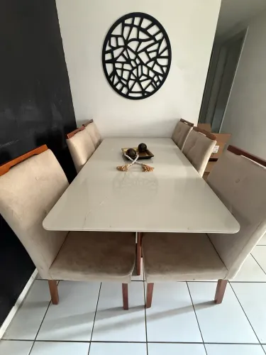 Vendo de mesa jantar com 6 cadeiras