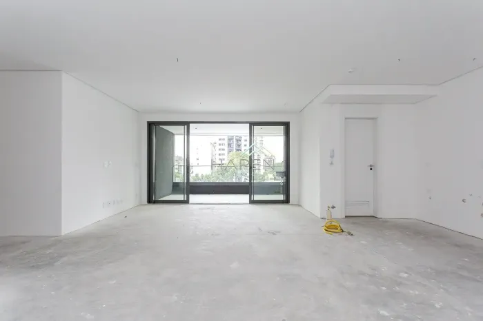 Apartamento 2 suítes à venda no Bigorrilho