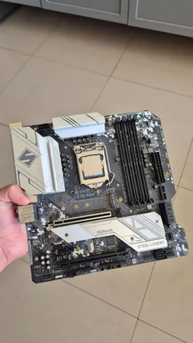 Vendo kit de upgrade, i3 10105F + placa-mãe ASRock B460M