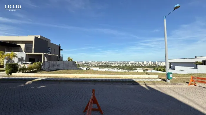 Terreno a Venda na Quadra P com 920,00 m² com a melhor vista de SJC - Cond. Reserva do Par