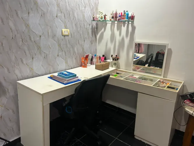 Penteadeira/escrivaninha 2 em 1