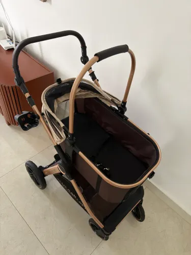 Carrinho de passeio pet novo