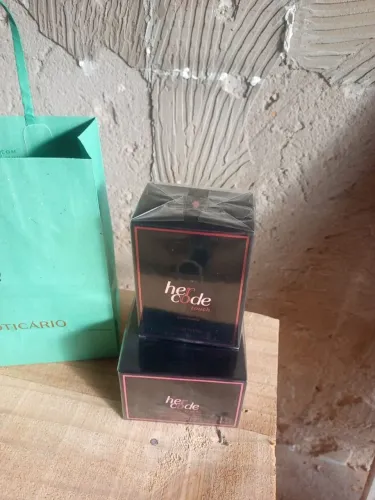 Vendo perfume e creme corporal her code o boticário lacrado os dois