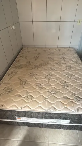 Cama de casal conjugada 