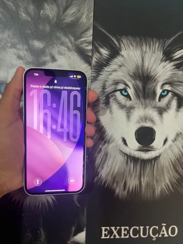 iphone 13 com apenas um detalhe