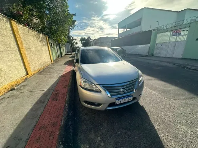Nissan Sentra SL 2.0/ 2.0 Flex Fuel 16V Aut. 2014