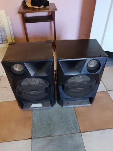 Caixas Sony Shake33 Top, Batendo Muito.