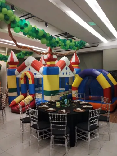 locação de brinquedos infláveis