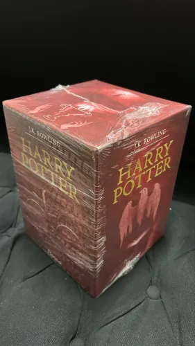Box Harry Potter Premium Vermelho (7 Livros em capa dura)