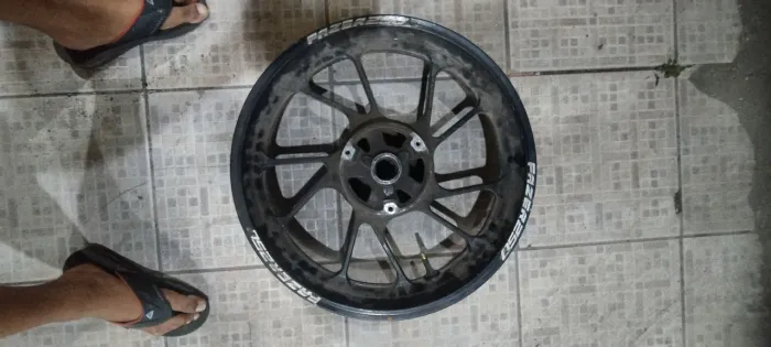 Roda fazer traseira 250 . 
