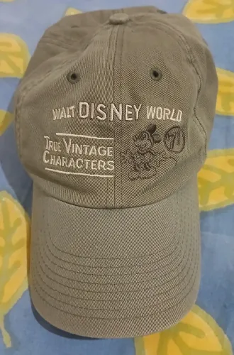 BONÉ MICKEY MOUSE