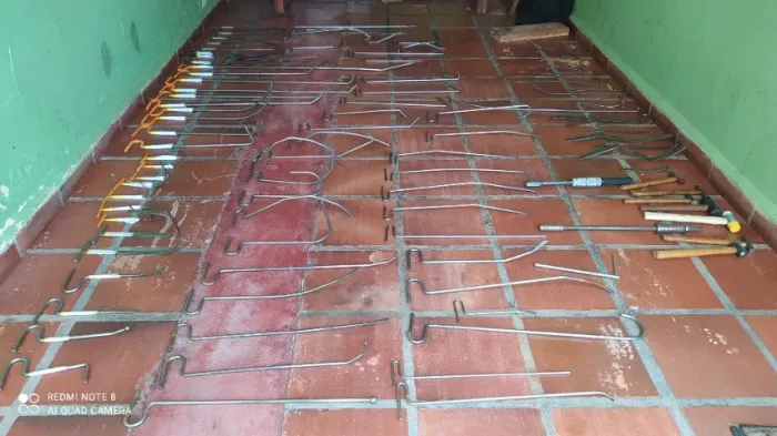 Ferramentas martelinho de ouro 