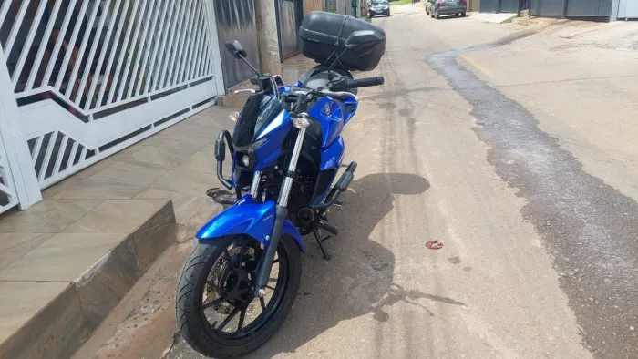 Moto Yamaha Fazer 250 2023