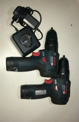 Kit furadeira e parafusadeira