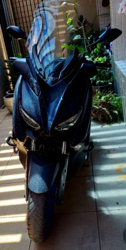 Xmax250-muito conservada