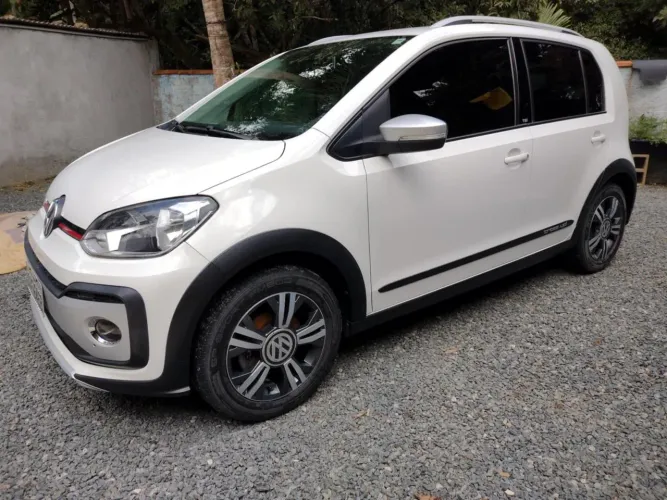 Volkswagen Up! Cross 1.0 TSI Total Flex 12V 5P 2018