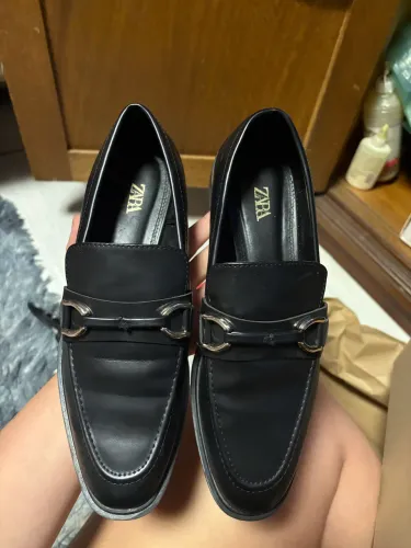 Mocassim Zara Feminino Preto com Fivela - Tam. 38