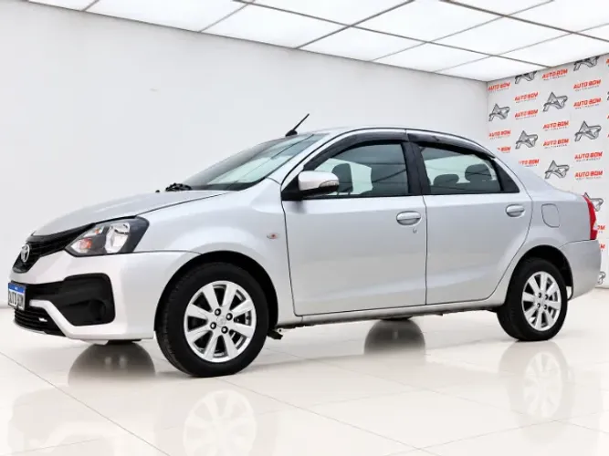 Toyota Etios X Plus Sedan 1.5 Flex 16V 4P Mec. 2019