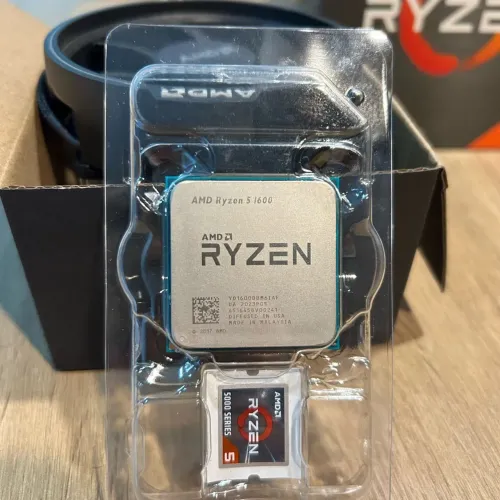 KIT Ryzen 5 1600 (com cooler) + 8GB RAM Crucial Ballistix