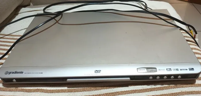 Vendo DVD PLAYER-680 GRADIENTE 